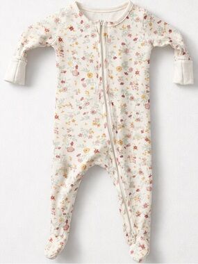 Colored Organics Peyton sleeper in Bianca floral Size Newborn